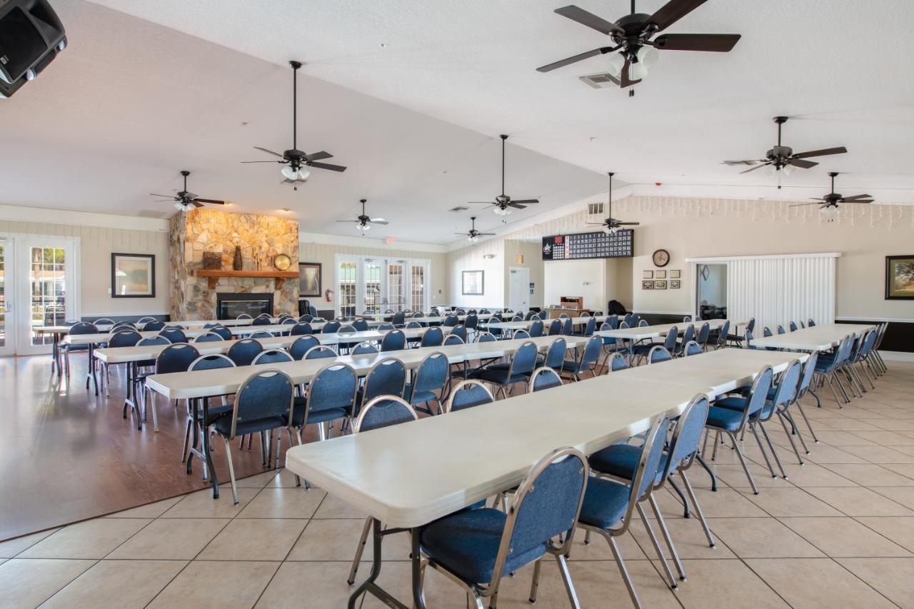 Majestic Oaks Rv Resort Zephyrhills Esterno foto